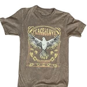 LOTUS FASHION LA Peace & Love Graphic T-Shirt (s)
